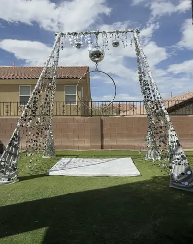 Portable aerial rigging — Disco theme